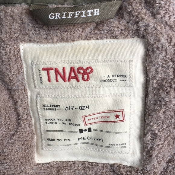 Aritzia TNA Coat - Picture 3 of 5